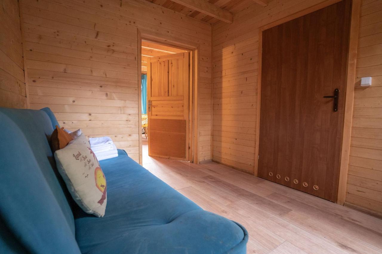 Pod Cyprysami - Surf & Family Resort 亚斯塔尔尼亚 外观 照片