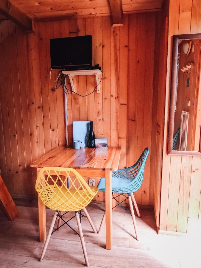 Pod Cyprysami - Surf & Family Resort 亚斯塔尔尼亚 外观 照片